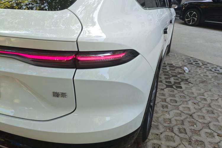 Used Nio EC6 2025 75 kWh Exterior 6