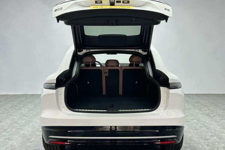 Used Nio EC6 2025 75 kWh Exterior 7