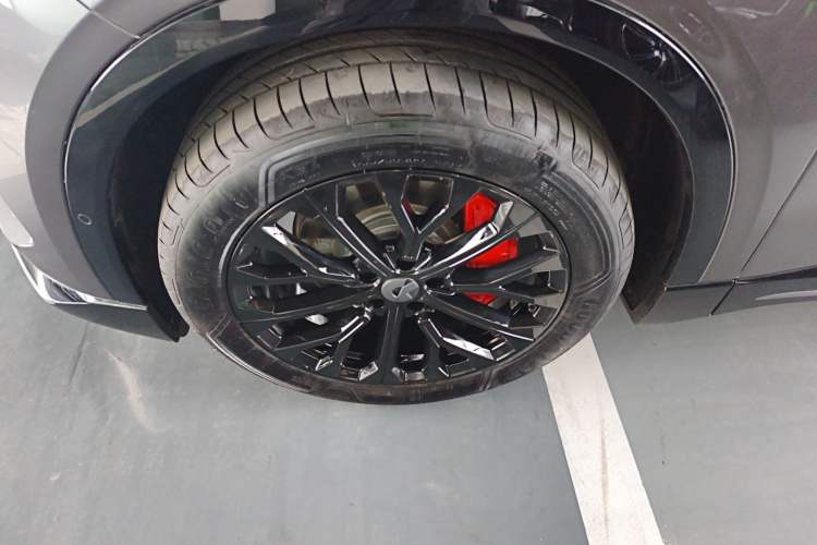 Used Nio EC6 2025 75 kWh Exterior 7