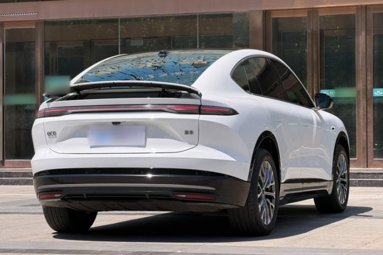 Used Nio EC6 2025 75 kWh Exterior 7