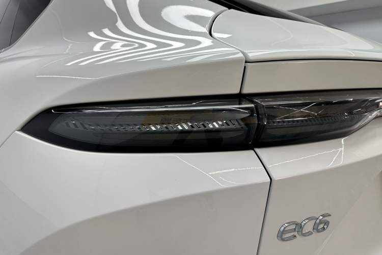 Used Nio EC6 2025 75 kWh Exterior 9