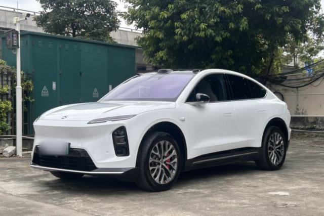 Used Nio EC6 2025 75 kWh