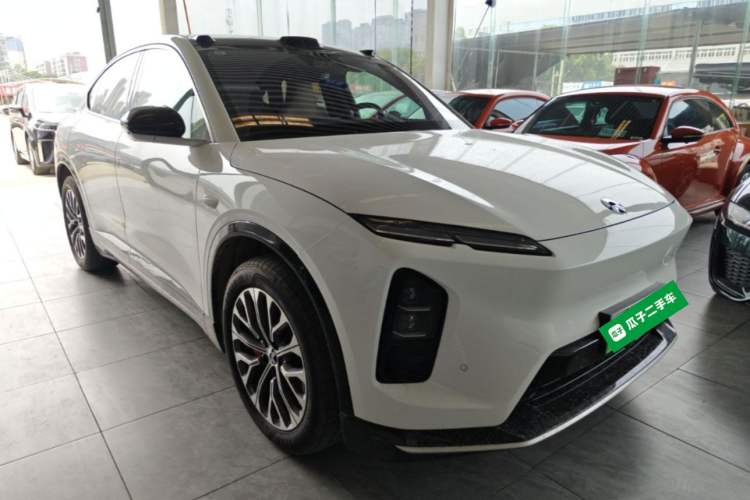 Used Nio EC6 2025 75 kWh Front Right 45 Deg