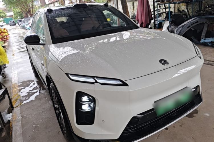 Used Nio EC6 2025 75 kWh Front Right 45 Deg