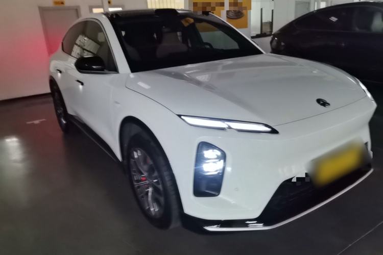 Used Nio EC6 2025 75 kWh Front Right 45 Deg