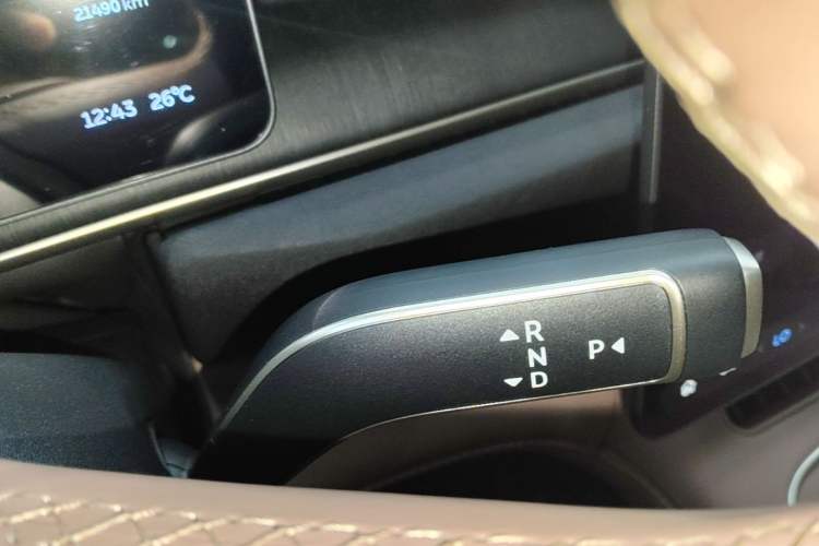 Used Nio EC6 2025 75 kWh Gear Lever