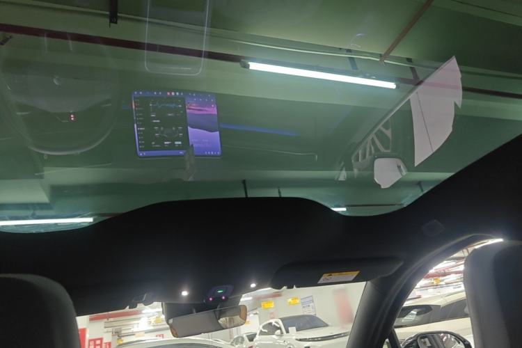 Used Nio EC6 2025 75 kWh Headliner
