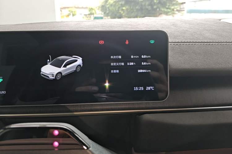 Used Nio EC6 2025 75 kWh Instrument Cluster