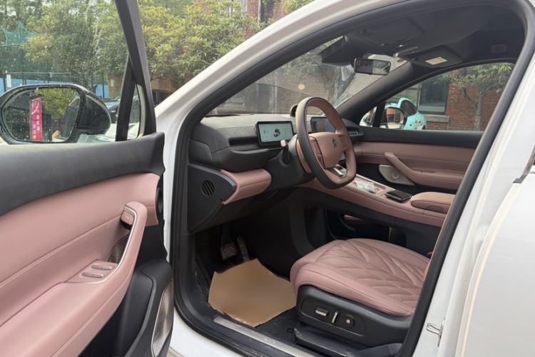 Used Nio EC6 2025 75 kWh Interior 1