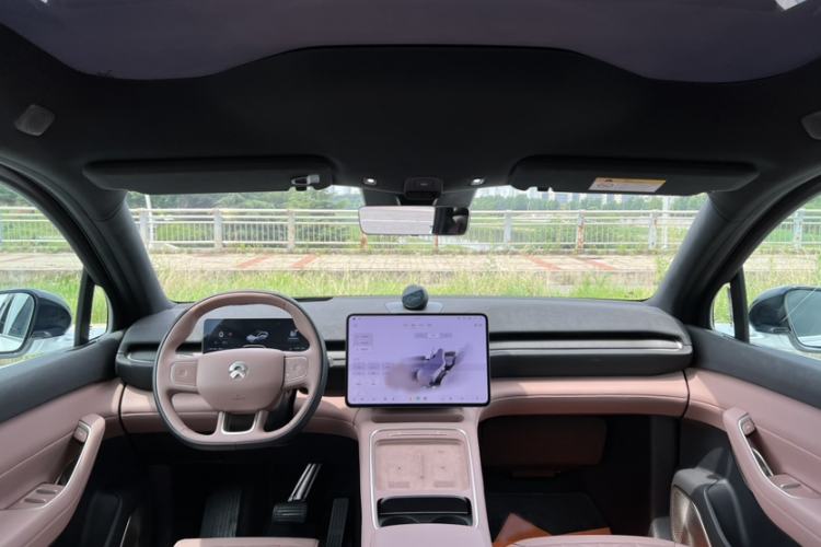 Used Nio EC6 2025 75 kWh Interior 1
