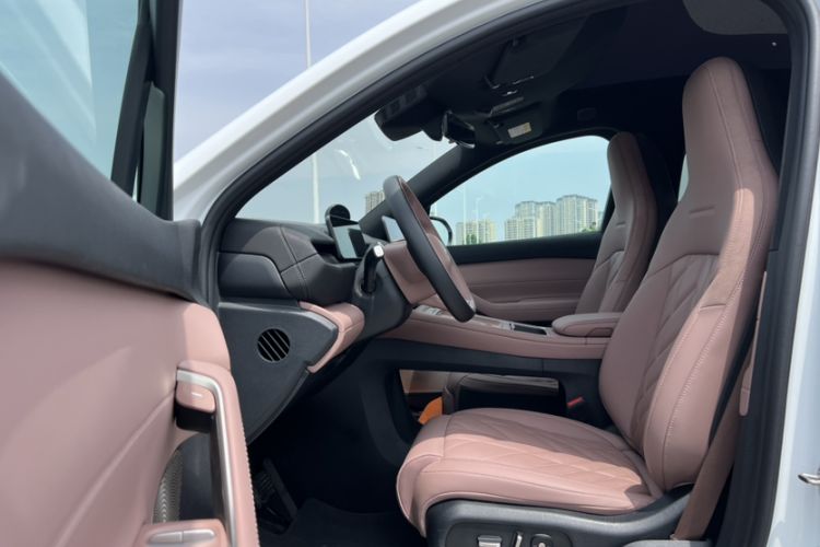 Used Nio EC6 2025 75 kWh Interior 2
