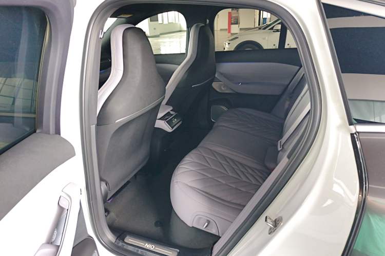 Used Nio EC6 2025 75 kWh Interior 4