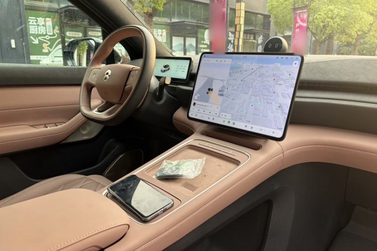 Used Nio EC6 2025 75 kWh Interior 5