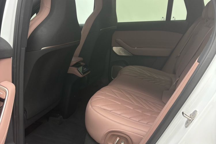 Used Nio EC6 2025 75 kWh Interior 5