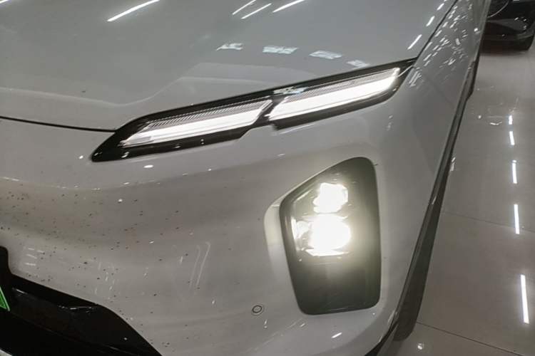 Used Nio EC6 2025 75 kWh Left Front Headlight