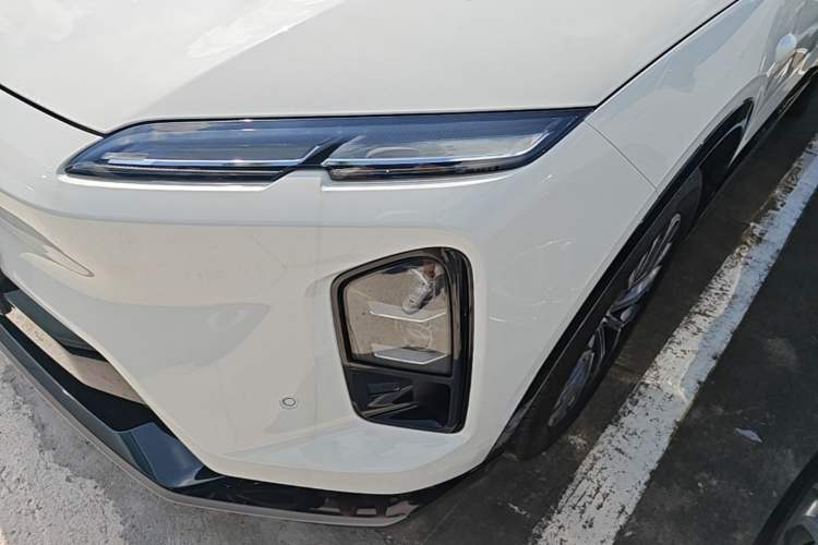 Used Nio EC6 2025 75 kWh Left Front Headlight