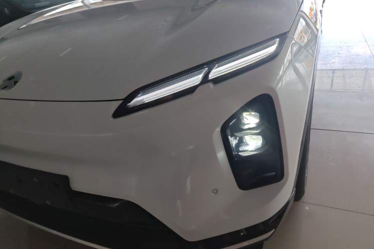 Used Nio EC6 2025 75 kWh Left Front Headlight