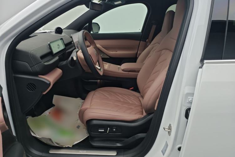 Used Nio EC6 2025 75 kWh Left Front Seat