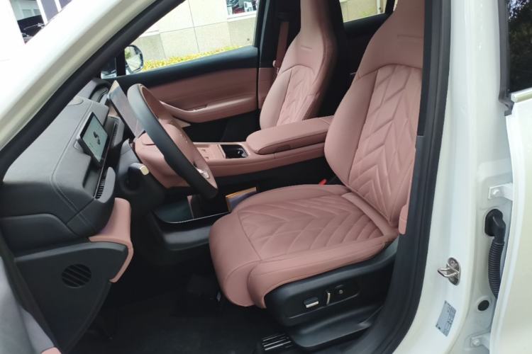 Used Nio EC6 2025 75 kWh Left Front Seat