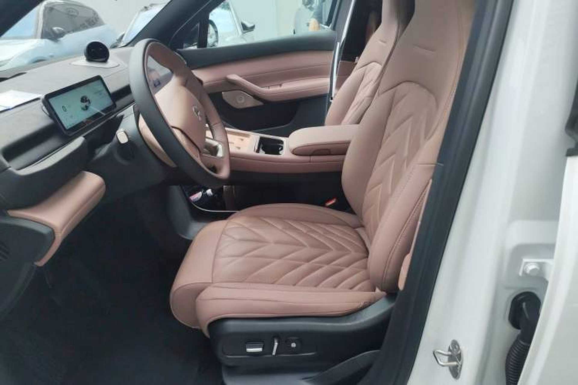 Used Nio EC6 2025 75 kWh Left Front Seat