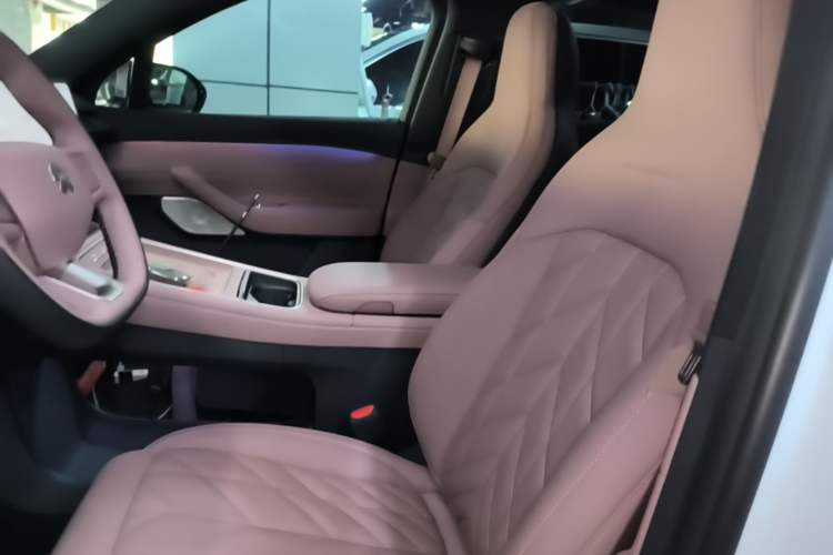 Used Nio EC6 2025 75 kWh Left Front Seat
