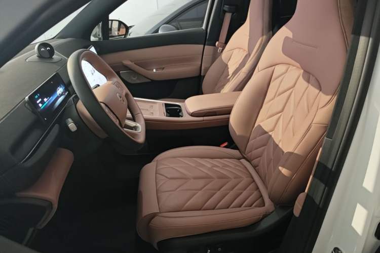 Used Nio EC6 2025 75 kWh Left Front Seat
