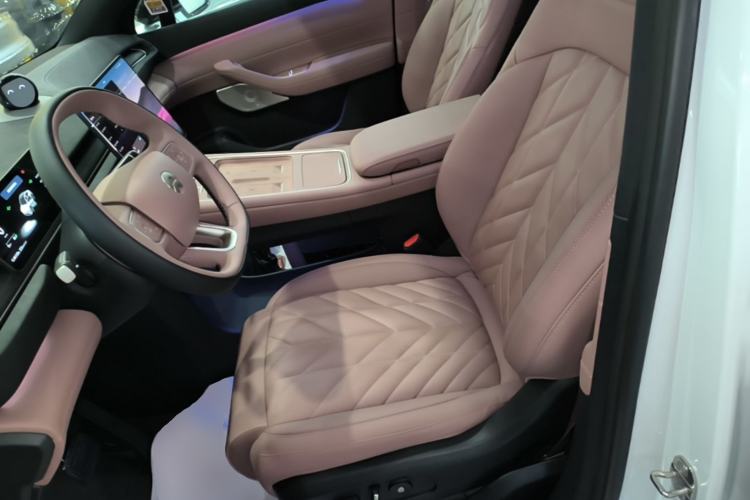 Used Nio EC6 2025 75 kWh Left Front Seat