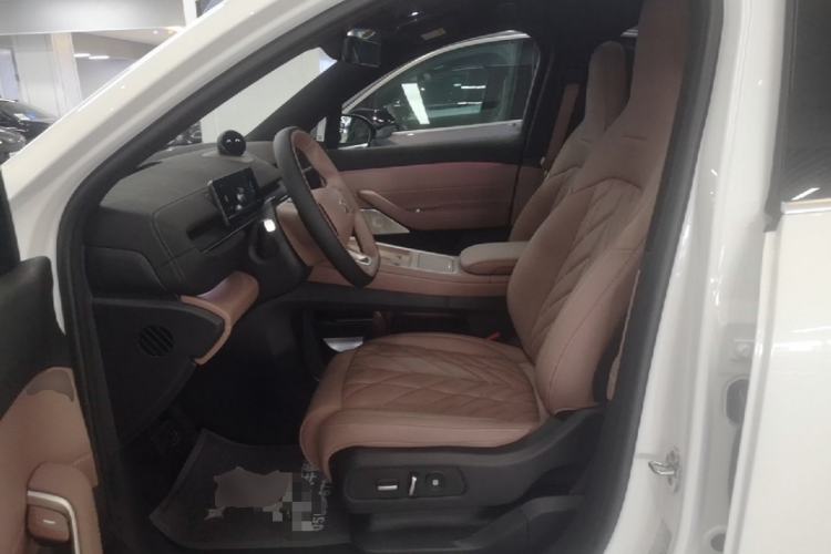 Used Nio EC6 2025 75 kWh Left Front Seat