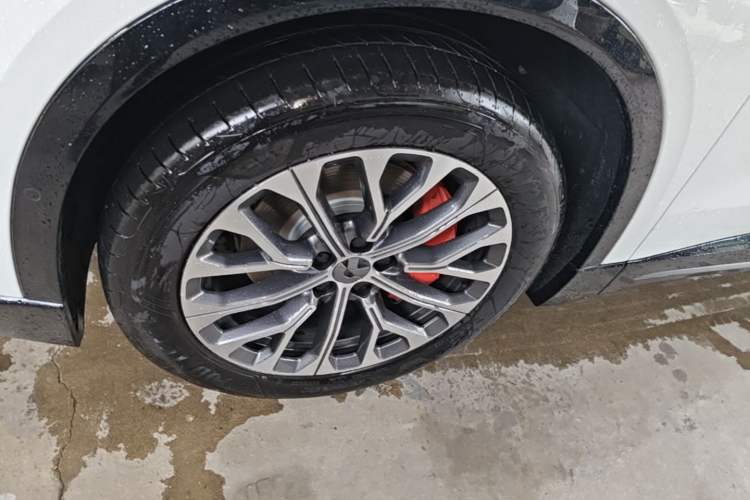 Used Nio EC6 2025 75 kWh Left Front Wheel Hub