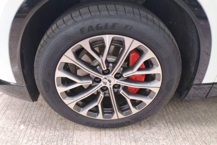 Used Nio EC6 2025 75 kWh Left Front Wheel Hub