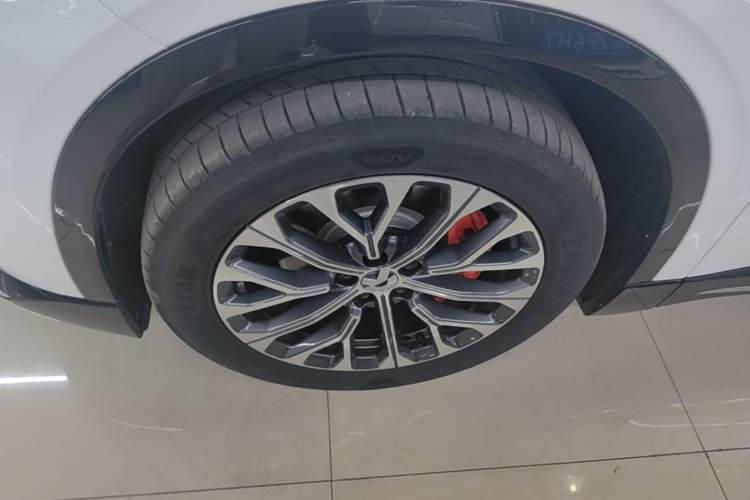 Used Nio EC6 2025 75 kWh Left Front Wheel Hub