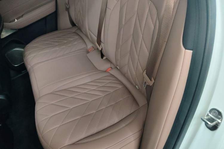 Used Nio EC6 2025 75 kWh Left Rear Seat