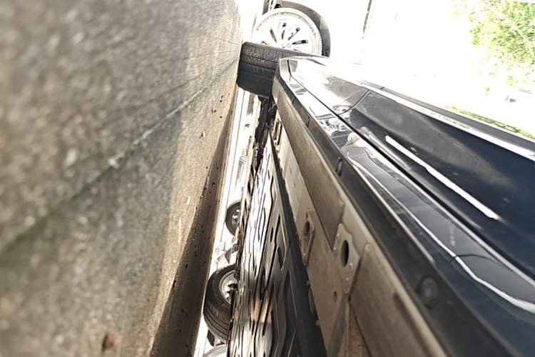 Used Nio EC6 2025 75 kWh Left Side Sill