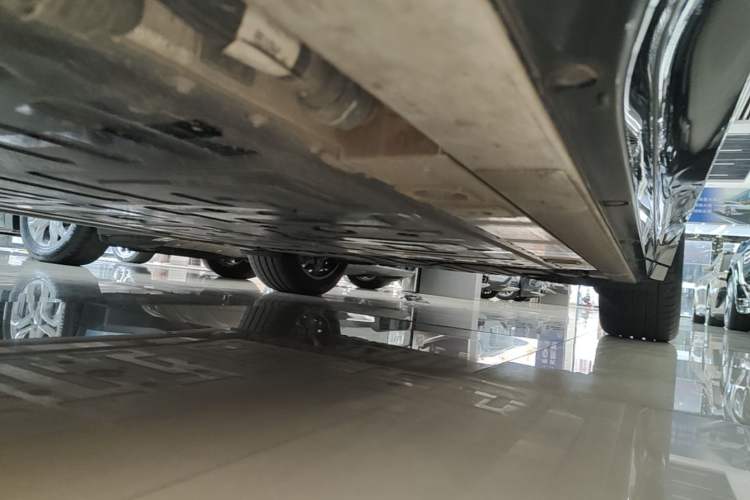 Used Nio EC6 2025 75 kWh Left Side Sill