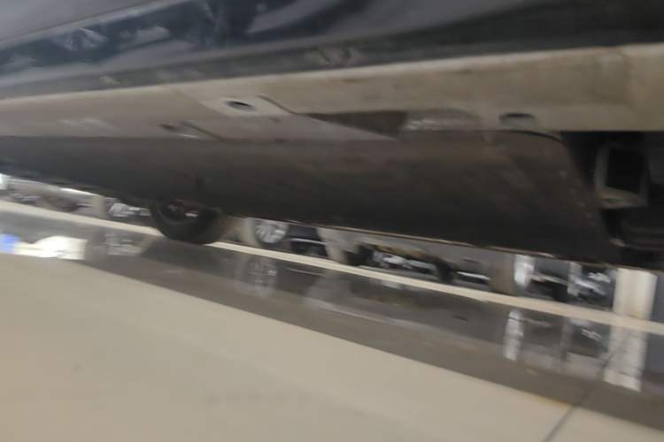 Used Nio EC6 2025 75 kWh Left Side Sill