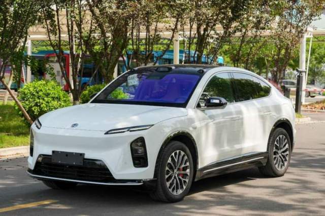 Used Nio EC6 2025 75 kWh