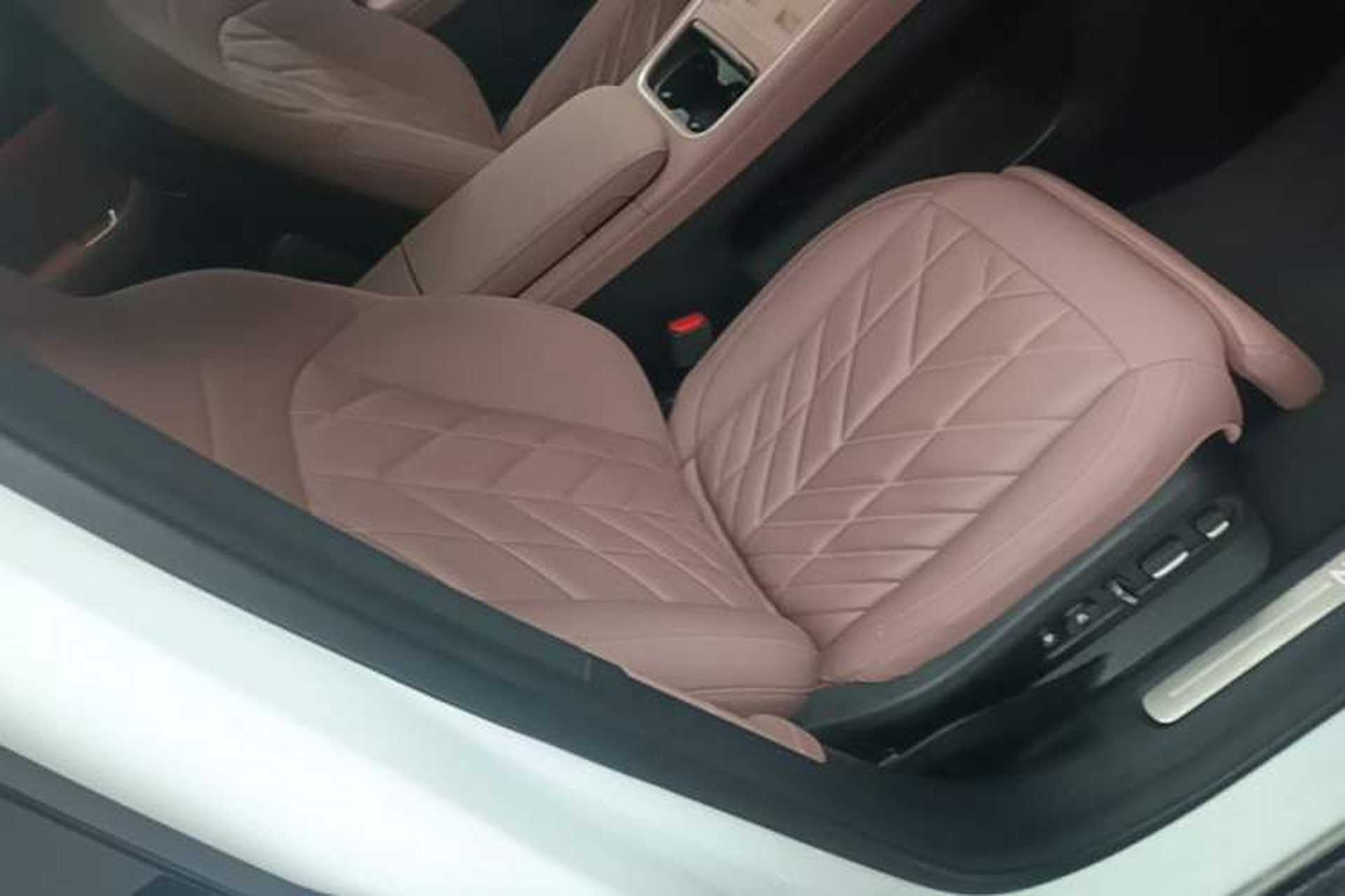 Used Nio EC6 2025 75 kWh Right Front Seat