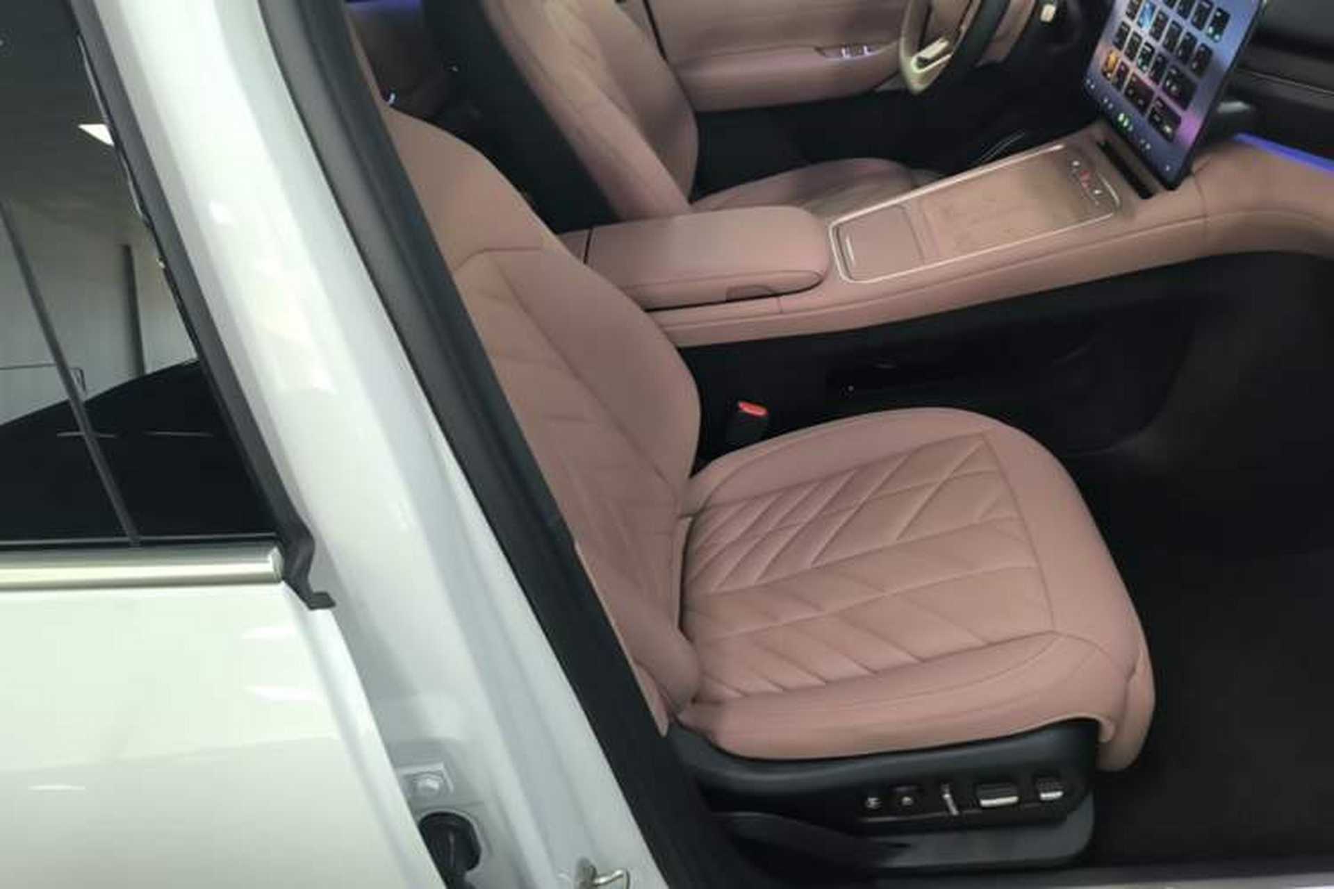 Used Nio EC6 2025 75 kWh Right Front Seat