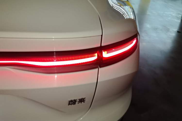 Used Nio EC6 2025 75 kWh Right Rear Taillight