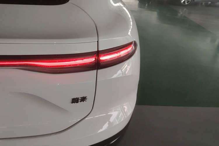 Used Nio EC6 2025 75 kWh Right Rear Taillight