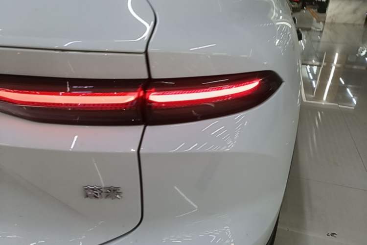 Used Nio EC6 2025 75 kWh Right Rear Taillight