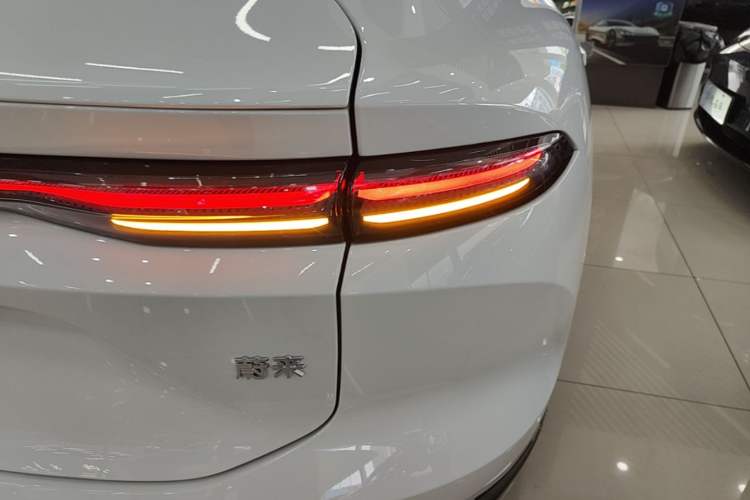 Used Nio EC6 2025 75 kWh Right Rear Taillight