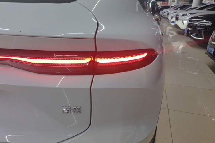Used Nio EC6 2025 75 kWh Right Rear Taillight