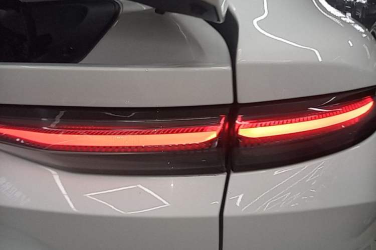 Used Nio EC6 2025 100 kWh Right Rear Taillight