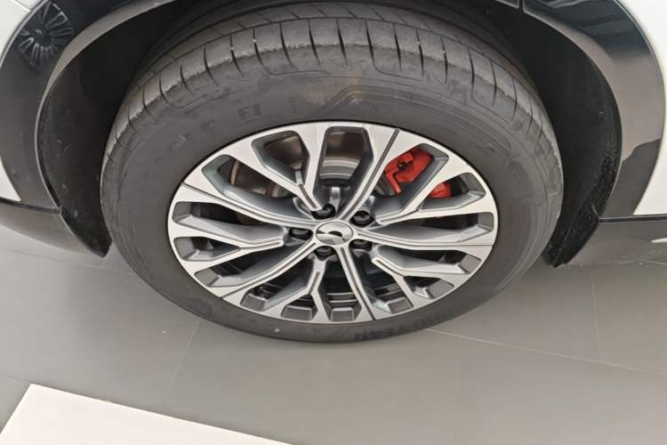 Used Nio EC6 2025 75 kWh Right Rear Wheel Hub