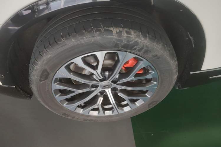 Used Nio EC6 2025 75 kWh Right Rear Wheel Hub
