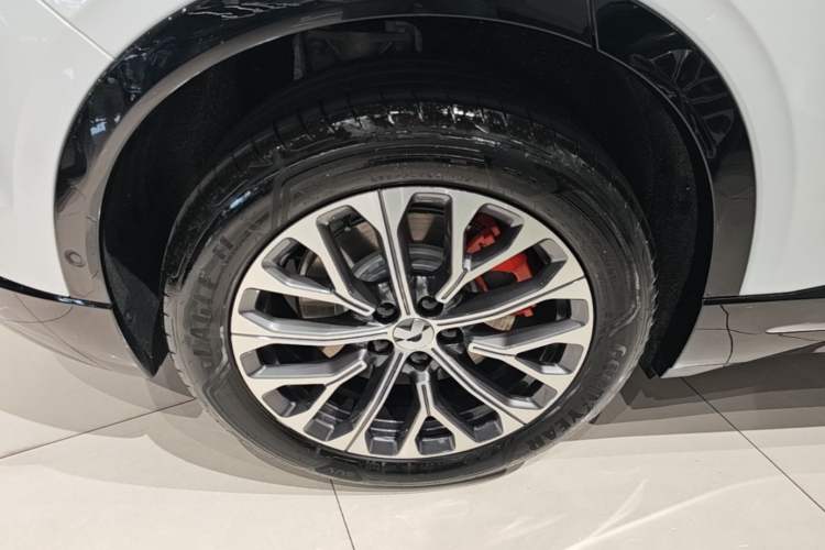 Used Nio EC6 2025 75 kWh Right Rear Wheel Hub