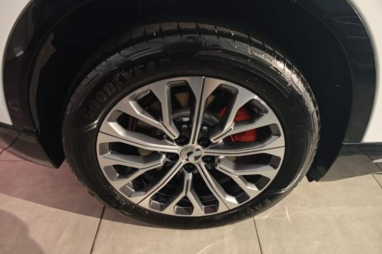 Used Nio EC6 2025 75 kWh Right Rear Wheel Hub