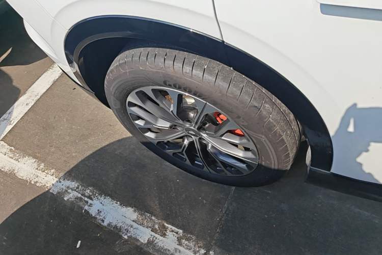 Used Nio EC6 2025 75 kWh Right Rear Wheel Hub