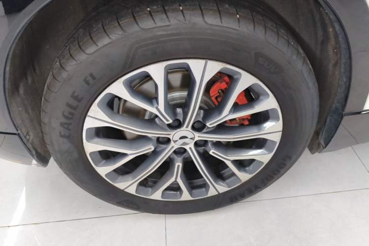 Used Nio EC6 2025 75 kWh Right Rear Wheel Hub